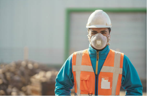 Công nhân xây dựng là một trong những đối tượng có nguy cơ cao bị nhiễm độc phổi