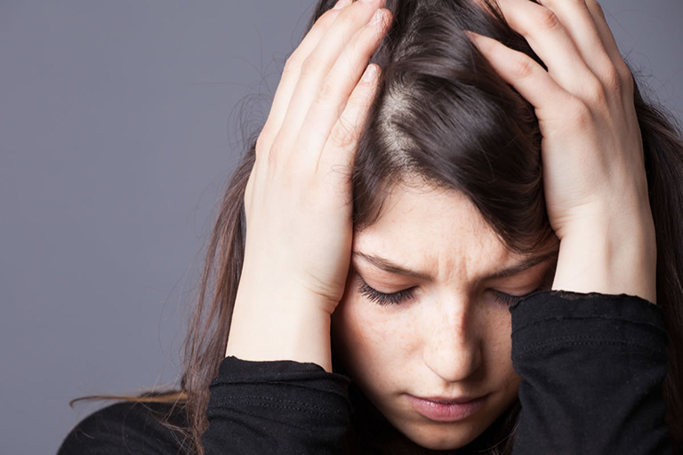 Rụng tóc do căng thẳng, stress bao lâu mọc lại?