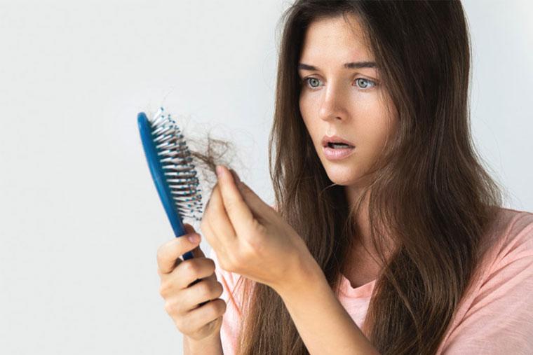 Chân tóc yếu dễ gãy rụng phải làm sao?