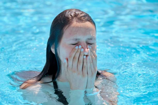 Không dưỡng tóc sau khi đi bơi là sai lầm thường gặp ở chị em