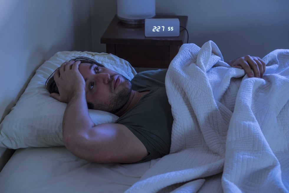 Tìm hiểu về tình trạng khó ngủ, hay giật mình: Nguyên nhân và biện pháp khắc phục hiệu quả