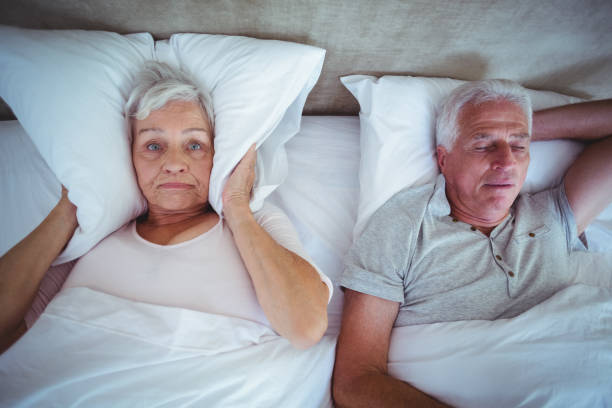 Chữa mất ngủ cho người già bằng cách nào? Đâu là giải pháp tối ưu?