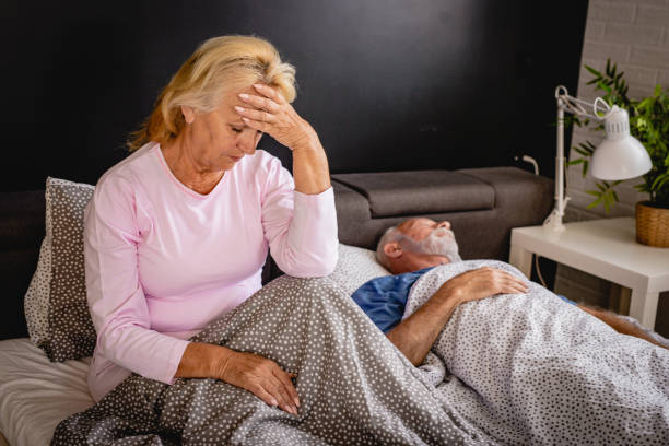 Các mẹo giúp xua tan nỗi lo mất ngủ ở người cao tuổi