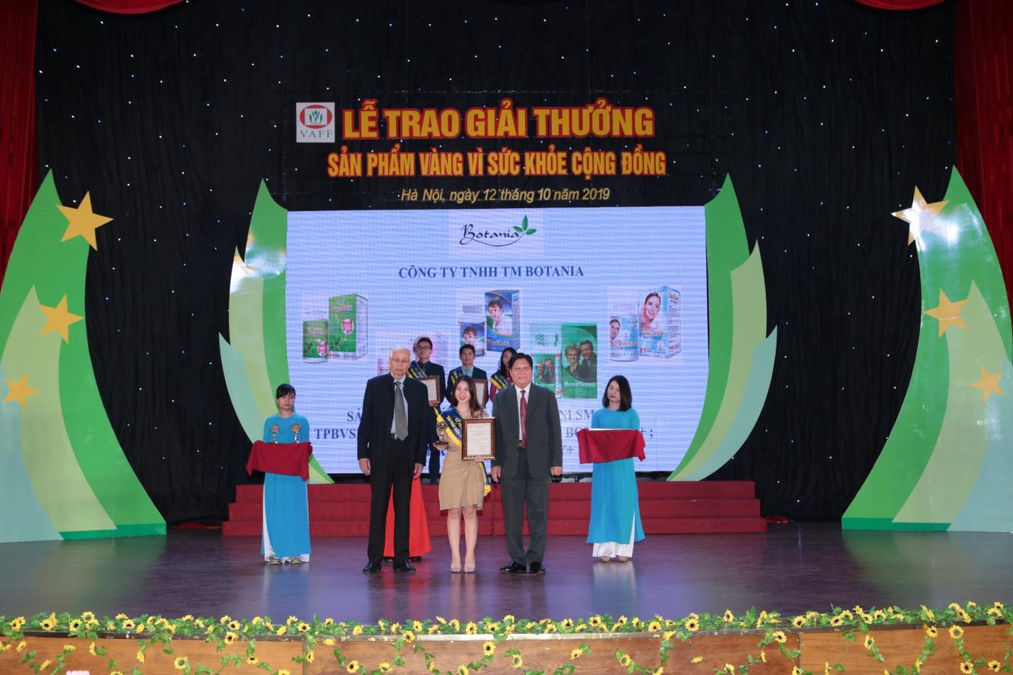 Công ty Botania nhận giải thưởng “Cúp vàng vì sức khỏe cộng đồng”