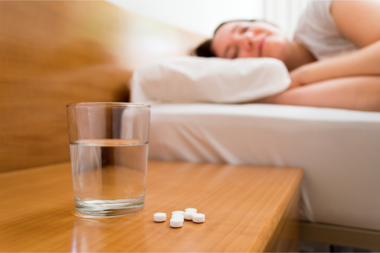 Thuốc ngủ gây ra nhiều tác dụng phụ và gây lệ thuộc vào thuốc