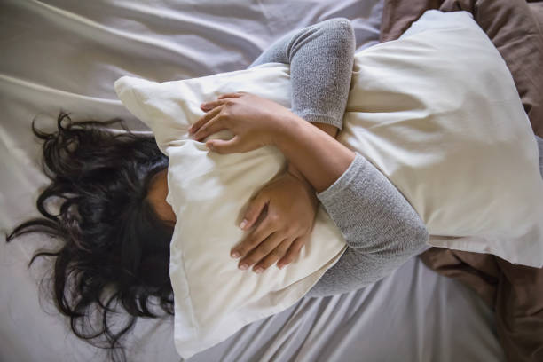 Khó ngủ nên làm gì? Bật mí 9 mẹo giúp dễ ngủ và ngủ ngon hơn