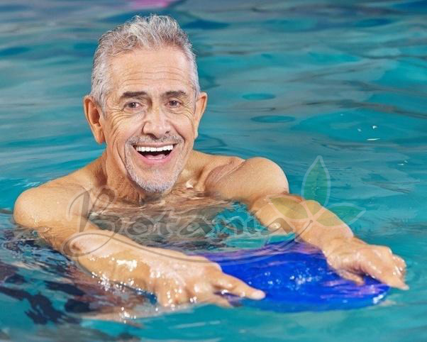 Bơi là mộ trong những môn thể thao phòng bệnh suy giãn tĩnh mạch hiệu quả