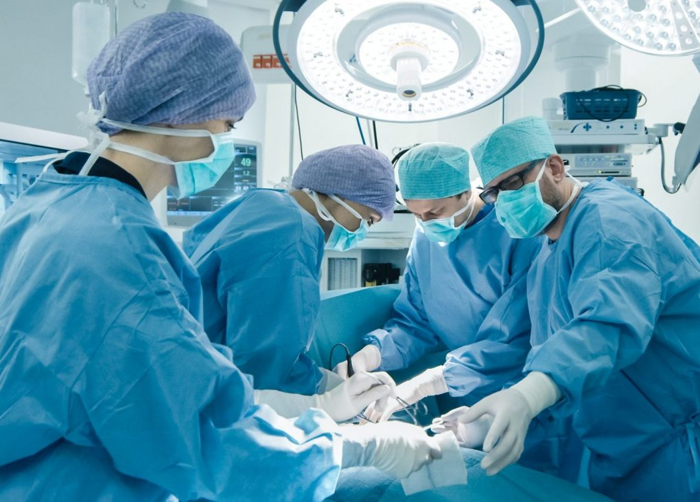 Phẫu thuật cắt búi trĩ gặp nhiều rủi ro
