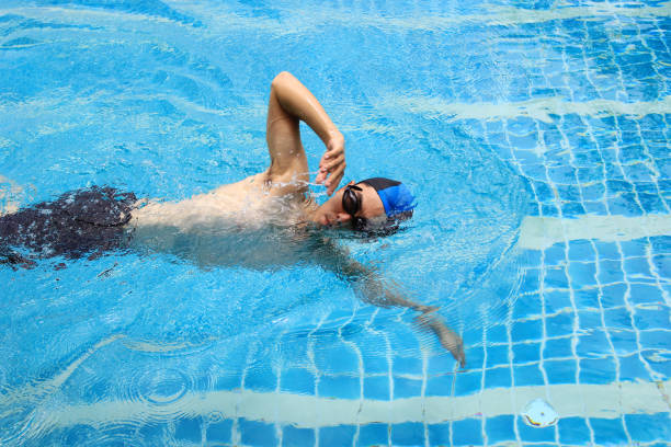 Bơi lội giúp cải thiện suy giãn tĩnh mạch