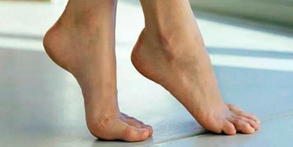 Bài tập nhón gót chân cho người bệnh suy giãn tĩnh mạch