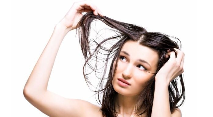 Nguyên nhân và cách điều trị tóc dầu